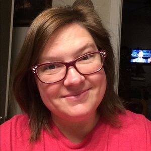 Meet your Posher, Suzanne